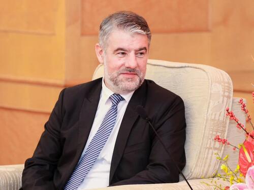 Medicinari u RS neće dobiti veće plate