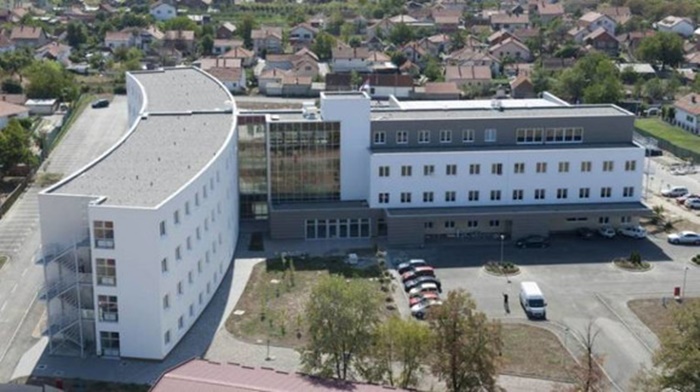 Medicinska sestra bijeljinske bolnice osjeća se dobro, testirani kontakti