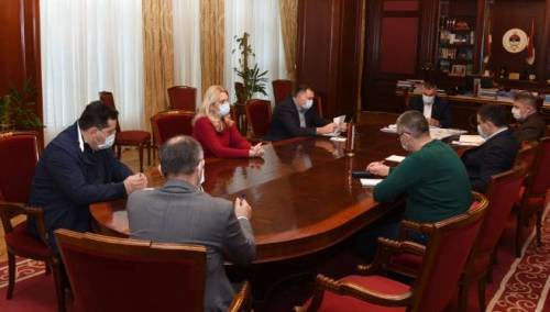 RS: Medicinska struka traži donošenje rigoroznijih mjera