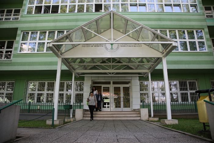 Medicinski fakultet u Sarajevu: Zaražen student