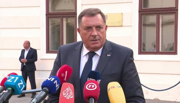 Mediji u Hrvatskoj o Dodikovoj posjeti, reakcije Kosor, Pilsela