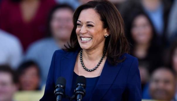 Među najtraženijim knjigama one koje je napisala Kamala Harris