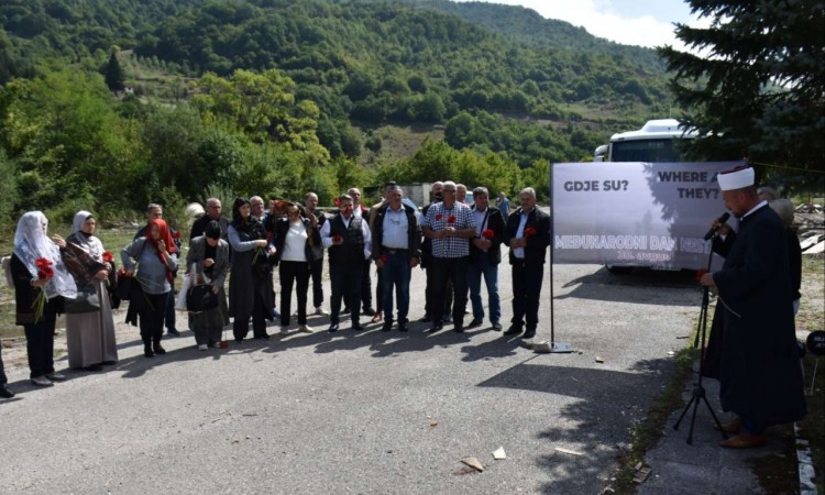 Međunarodni dan nestalih obilježen na lokalitetu Buk Bijela