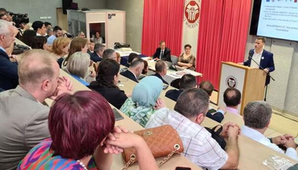 Međunarodni simpozij 'Genocid nad Bošnjacima u Srebrenici-egzil, genocid i migracije'