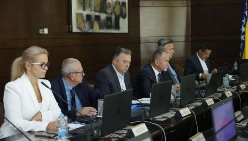 Međunarodnom aerodromu Sarajevu 2.000.000 KM za nabavku spasilačko-vatrogasnog vozila