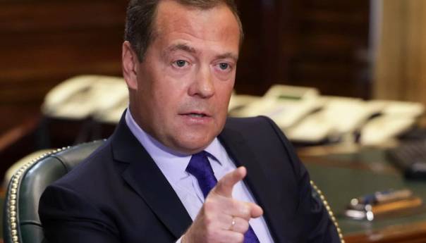 Medvedev: Amerika i NATO su objavili rat Rusiji