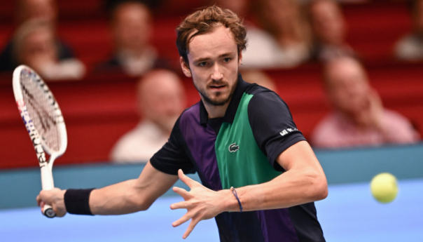 Medvedev bez izgubljenog seta do finala Beča