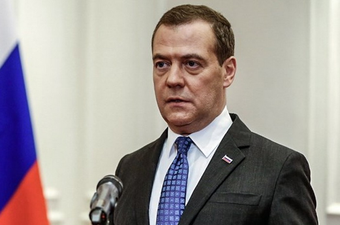 Medvedev: Borrellove izjave su paranoja!