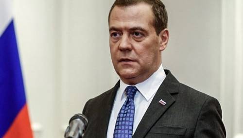 Medvedev: Borrellove izjave su paranoja!