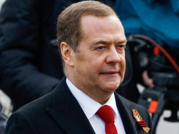 Medvedev: Britanski vojnici u Ukrajini bit će legitimne mete ruskim snagama