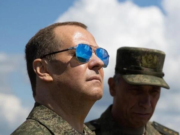 Medvedev prijeti nuklearnim udarom, dvije evropske zemlje prve potencijalne mete