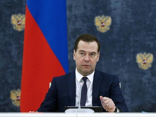 Medvedev prijeti ratom protiv NATO-a zbog slanja mirovnih snaga u Ukrajinu
