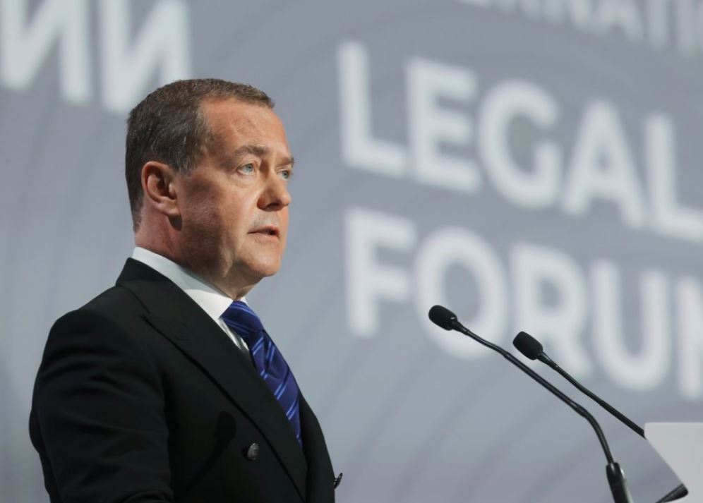 Medvedev: Rusija će pokrenuti preventivne napade ako Zapad eskalira rat u Ukrajini