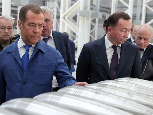 Medvedev upozorava 'neprijatelja' Poljsku: Rizikujete da izgubite svoju državnost