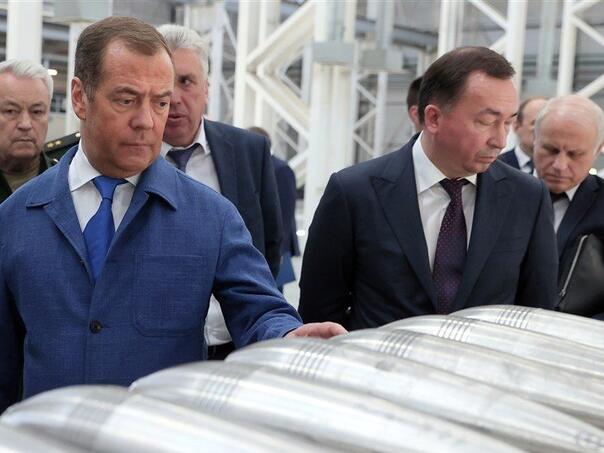 Medvedev upozorava 'neprijatelja' Poljsku: Rizikujete da izgubite svoju državnost