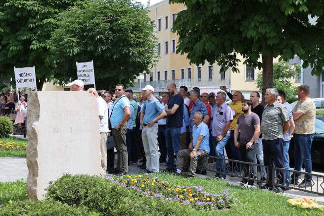 Medžlis Islamske zajednice Mostar za petak najavio nastavak mirnih protesta