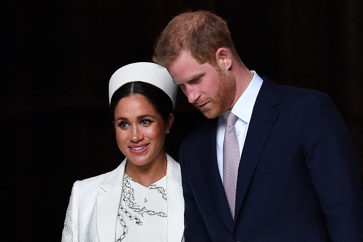 Meghan optužuje Buckinghamsku palaču za održavanje laži na životu