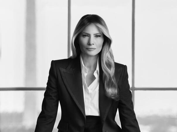 Melania objavila zvanični portret za Bijelu kuću, drugačiji je od svih do sada