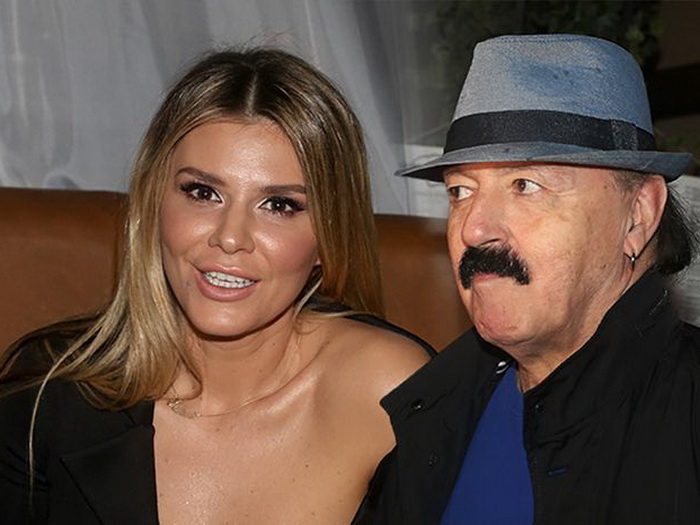 Melina upala u vilu kod Harisa, pjevač zvao policiju, oduzet mu pištolj