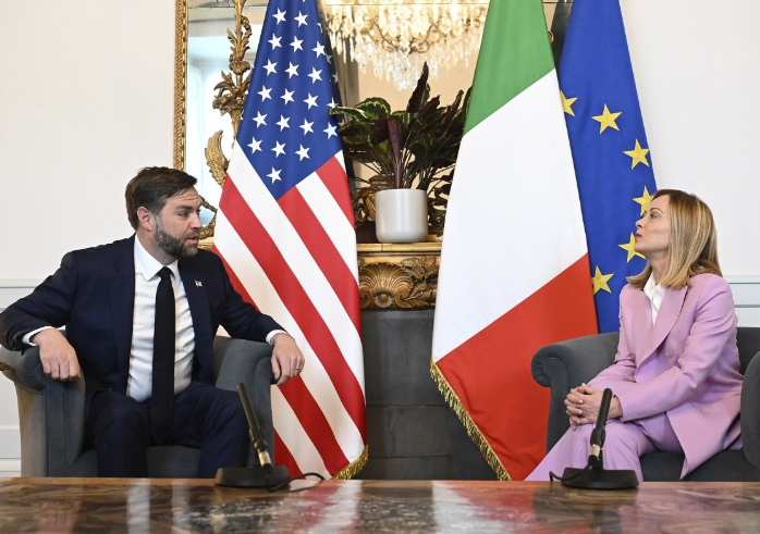 Meloni jučer sa Trumpom, danas sa Vanceom o carinama, Ukrajini...