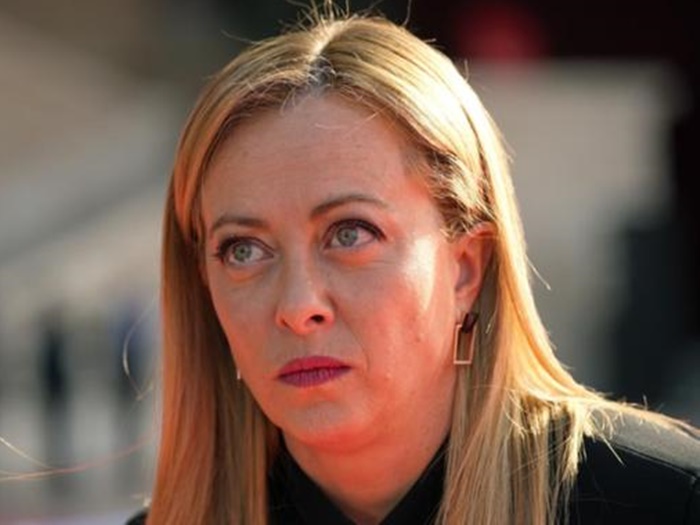 Meloni nasjela na poziv komičara: Svi umorni od Ukrajine