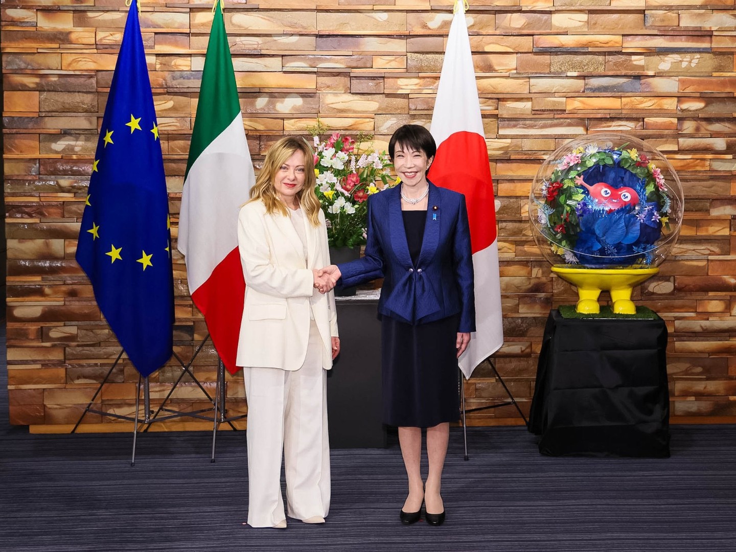 Meloni se sastala s japanskom premijerkom, podijelila zanimljivu fotografiju