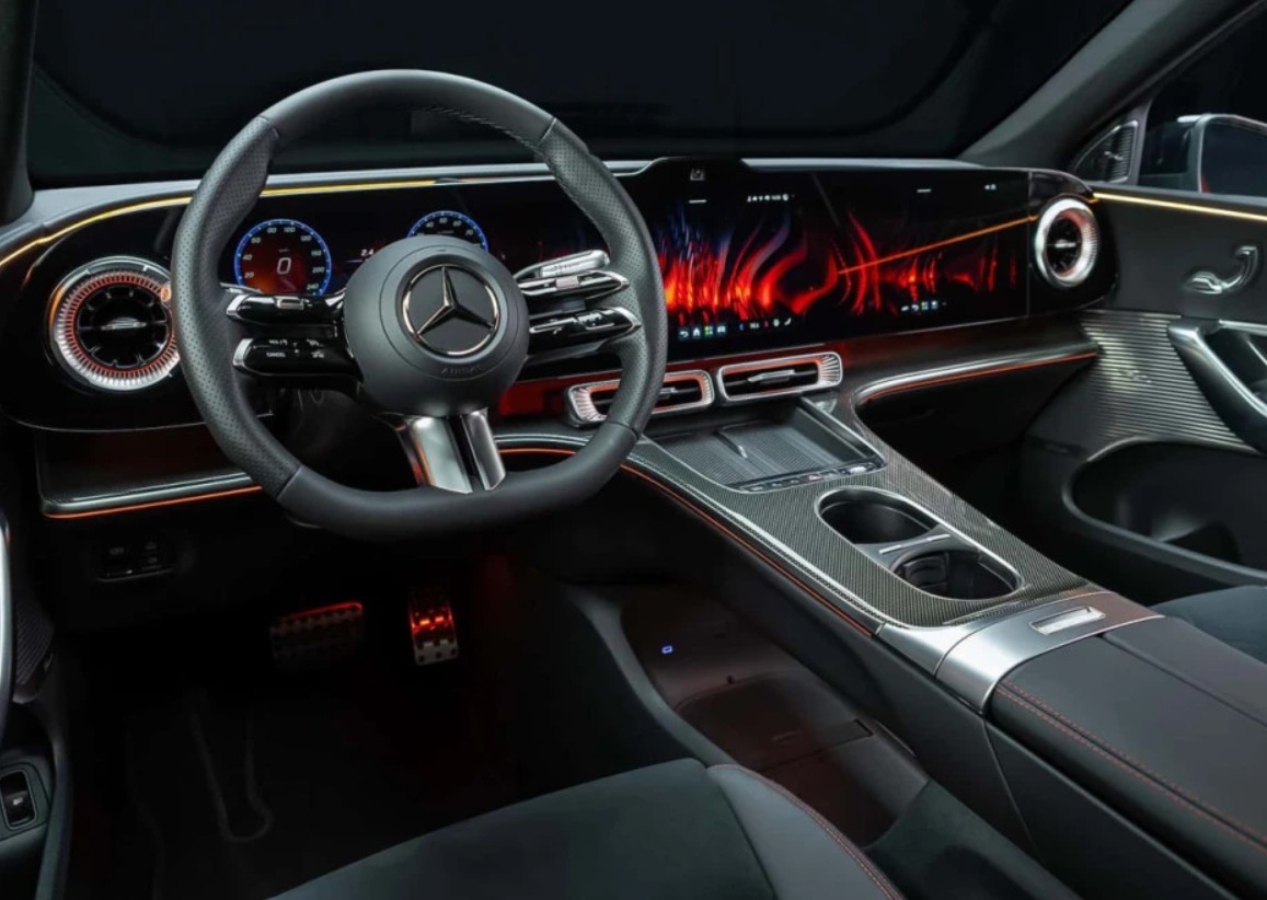 Mercedes mijenja pristup: Povratak klasičnim dugmićima i prekidačima u novim modelima