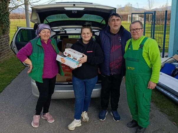 Merhamet Bihać pokrenuo akciju Iftar: 100 obroka podijeljeno u MZ Kamenica