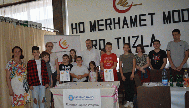 "Merhamet" obezbijedio 155 stipendija za učenike iz socijalno ugroženih porodica