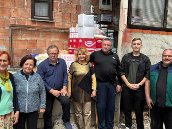 Merhamet pomaže socijalno ugroženim: Humanitarna pomoć stigla u Derventu