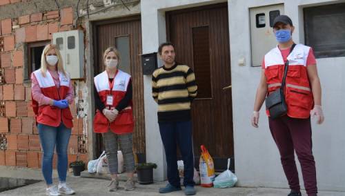 „Merhamet“ povodom Uskrsa podijelio 300 paketa ugroženim katoličkim porodicama