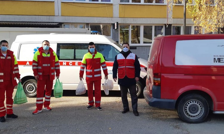 'Merhamet' pripremio obroke za medicinske timove u Travniku