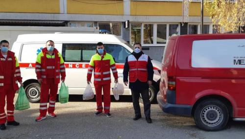 'Merhamet' pripremio obroke za medicinske timove u Travniku