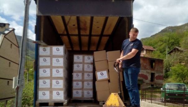 Merhamet Švedske osigurao vrijednu pomoć za socijalno ugrožene porodice u BiH
