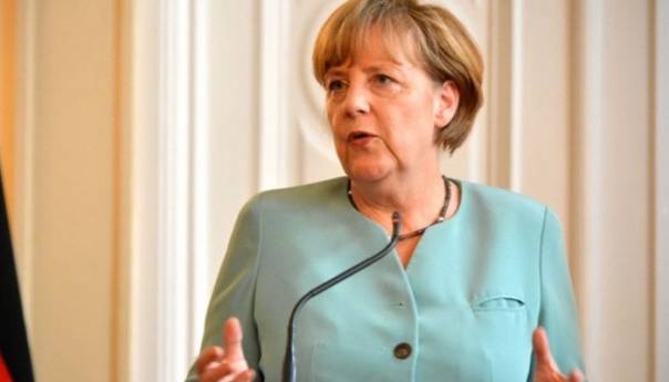 Merkel apelovala: Ovo treba biti tihi Uskrs