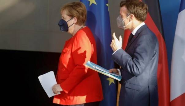 Merkel i Macron traže od EU koordinirano ponovno otvaranje granica