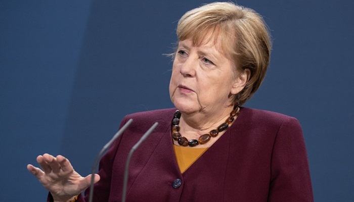 Merkel: Odmah započeti pregovore sa proizvođačima vakcina
