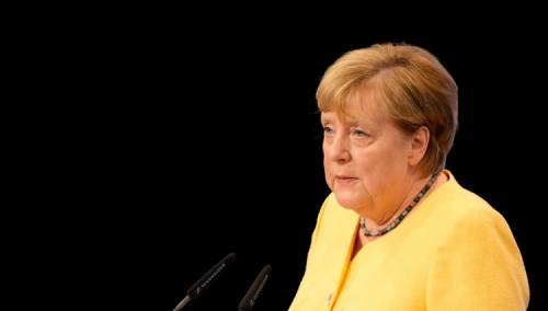 Merkel: Pogrešno procijenjena vojska Afganistana, očekivali smo jači otpor