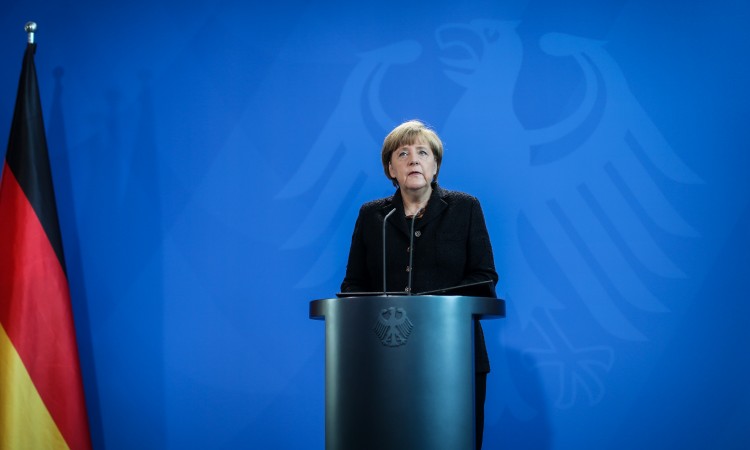 Merkel ponovila apel za fizičku distancu i poštivanje mjera
