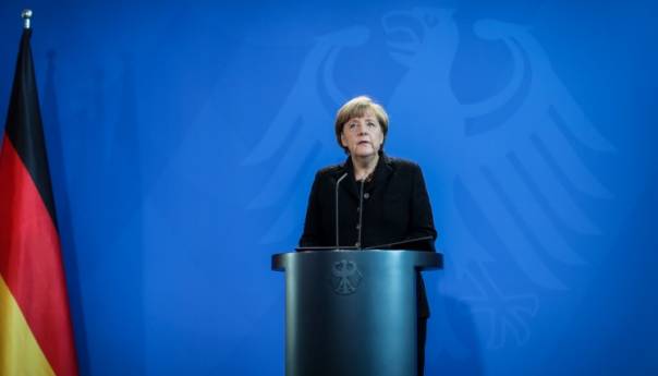 Merkel ponovila apel za fizičku distancu i poštivanje mjera