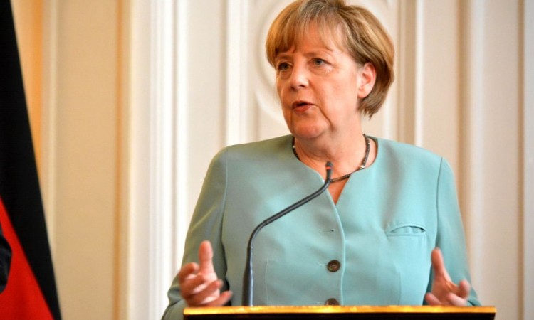 Merkel pozvala na prekid nasilja između Izraela i Palestine