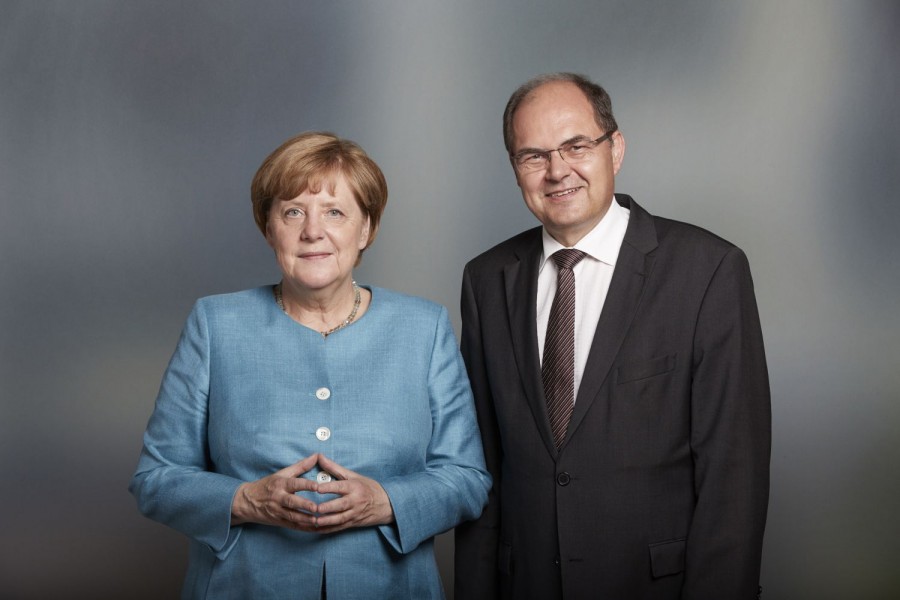 Merkel pozvala Schmidta i Inzka na razgovor
