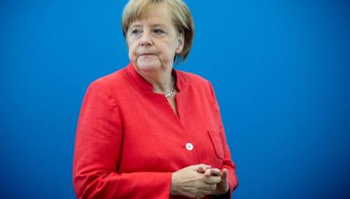 Merkel preporučila da ljudi iz regija s klasterima ostanu u tim područjima