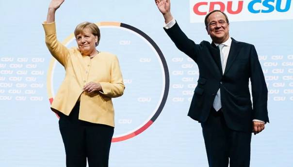 Merkel pružila podršku Arminu Laschetu