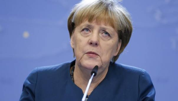Merkel razgovarala sa Aliyevim i Pashinyanom