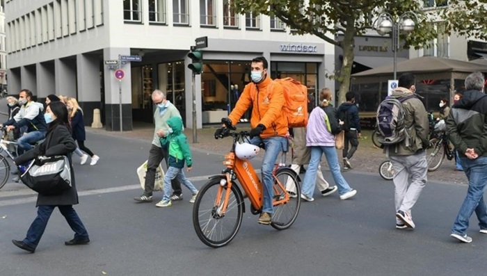 Merkel s premijerima na sastanku o pooštravanju covid mjera
