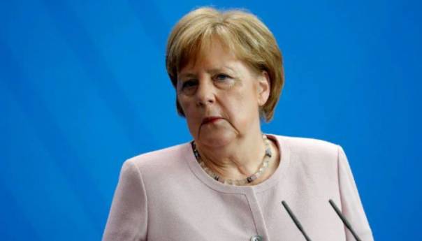 Merkel: Treba istražiti slučaj trovanja Navaljnog