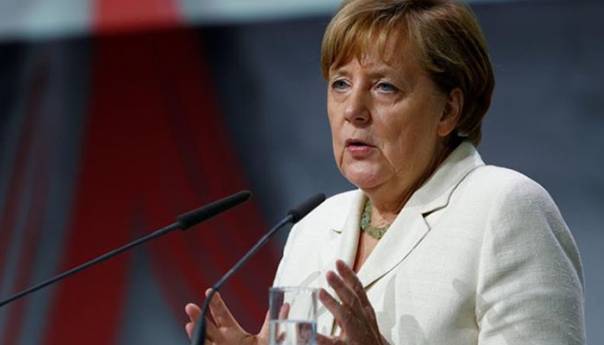 Merkel: Uklanjanje Trumpovog naloga je "problematično"