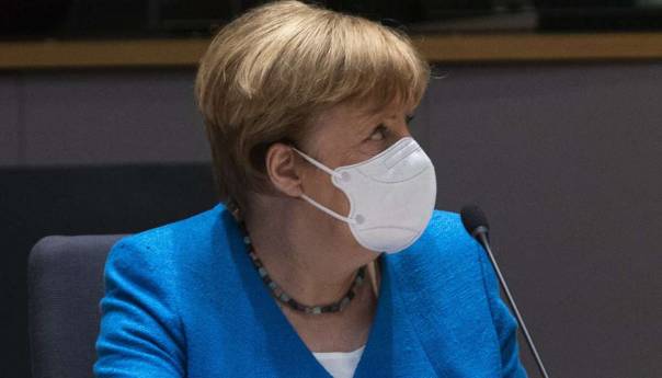 Merkel želi zatvaranje kafića i restorana, danas konačna odluka