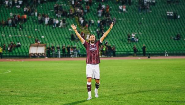 Mersudin Ahmetović završava igračku karijeru